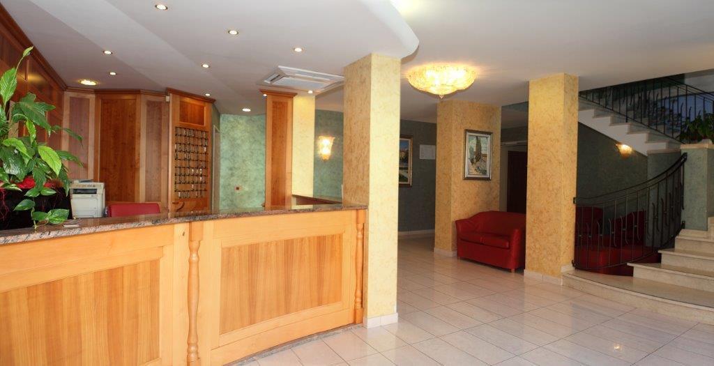 קאורלה Hotel Vienna מראה חיצוני תמונה