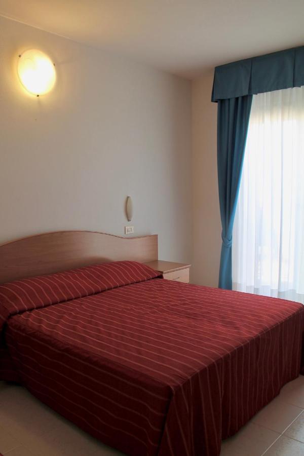 קאורלה Hotel Vienna מראה חיצוני תמונה