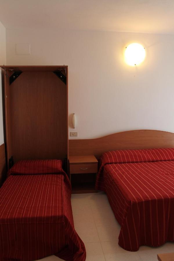 קאורלה Hotel Vienna מראה חיצוני תמונה