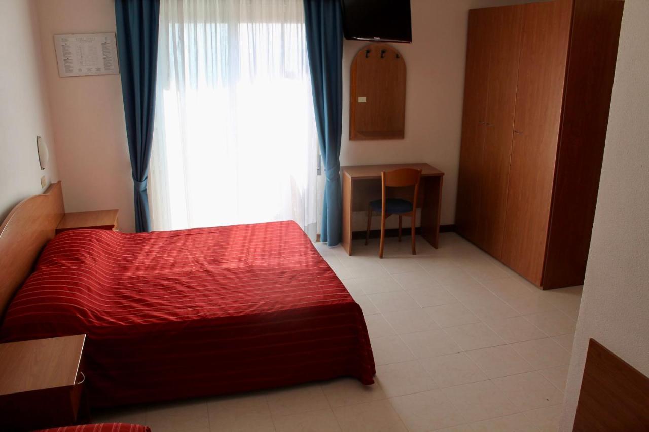 קאורלה Hotel Vienna מראה חיצוני תמונה