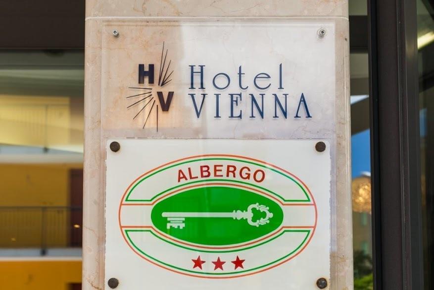 קאורלה Hotel Vienna מראה חיצוני תמונה