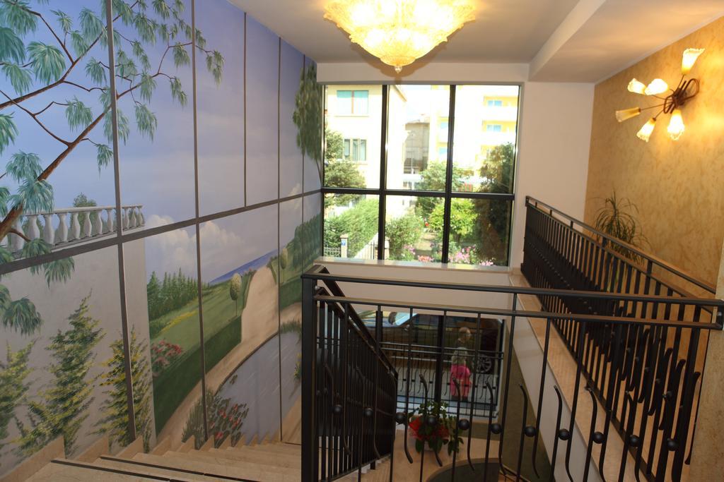 קאורלה Hotel Vienna מראה חיצוני תמונה