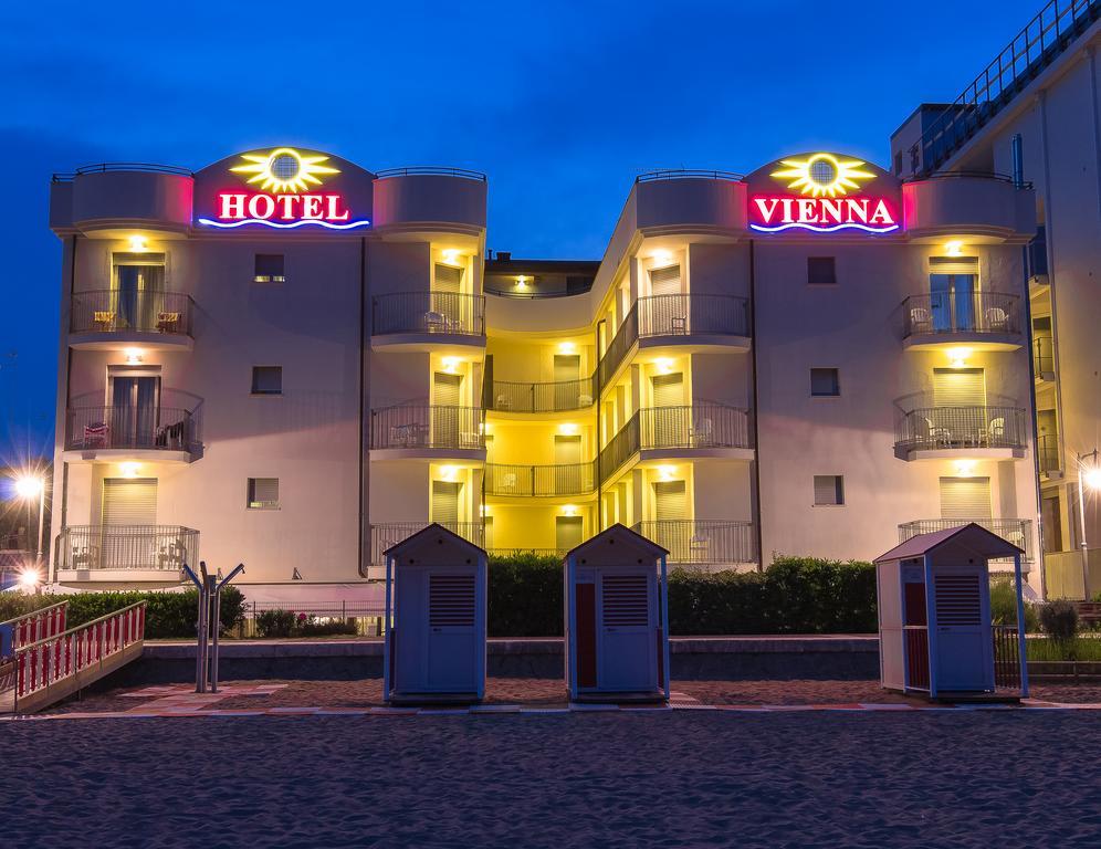 קאורלה Hotel Vienna מראה חיצוני תמונה